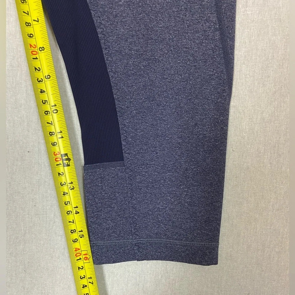 Lululemon Athletica 2 toned cropped leggings Sz 10 - Picture 5 of 6